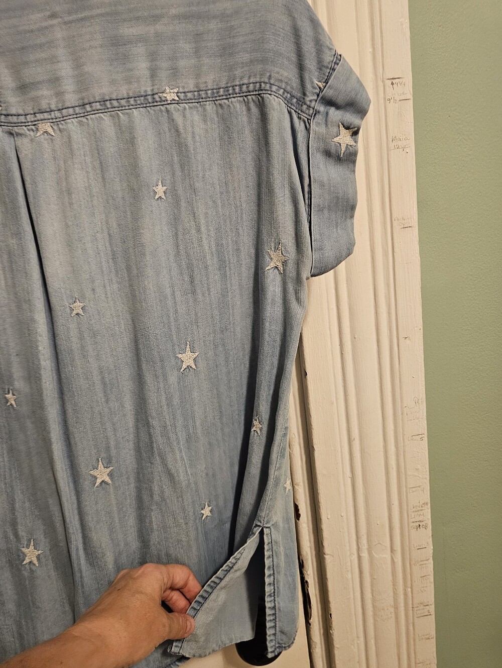 Light Blue Star-Embroidered Denim (Tencel) Shirt - Picture 6 of 8